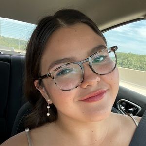 Meet your Posher, Natalia